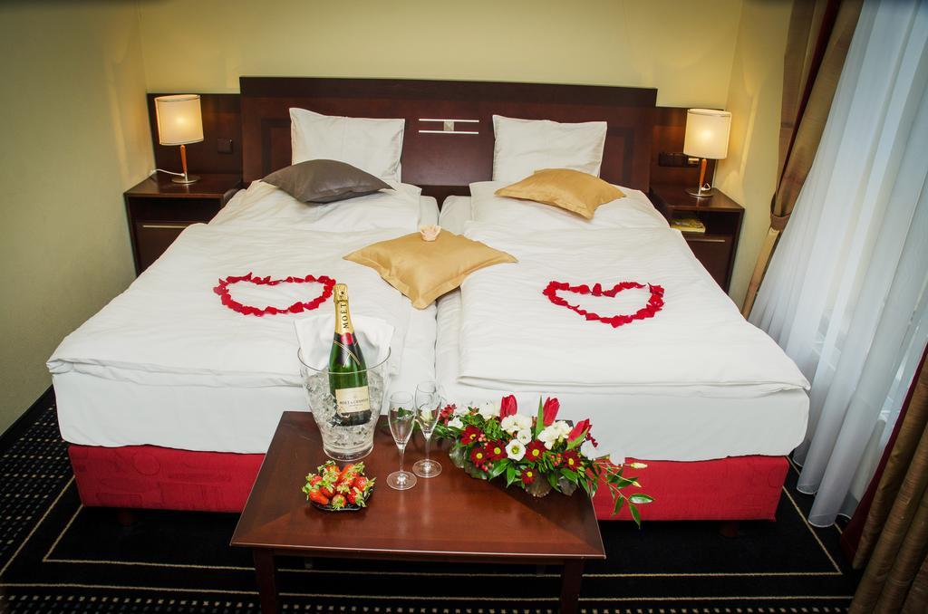 U Zvonu Hotel Пилзен Стая снимка