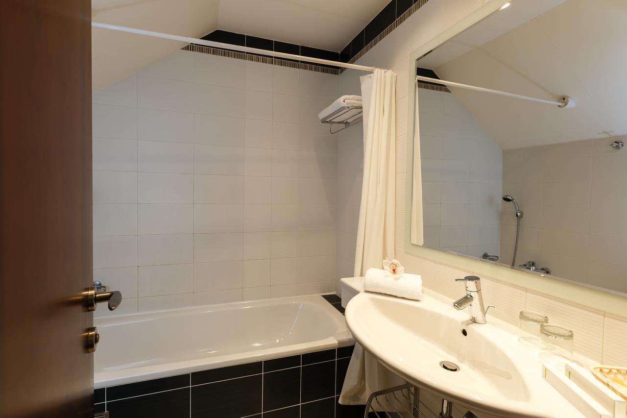 U Zvonu Hotel Пилзен Екстериор снимка