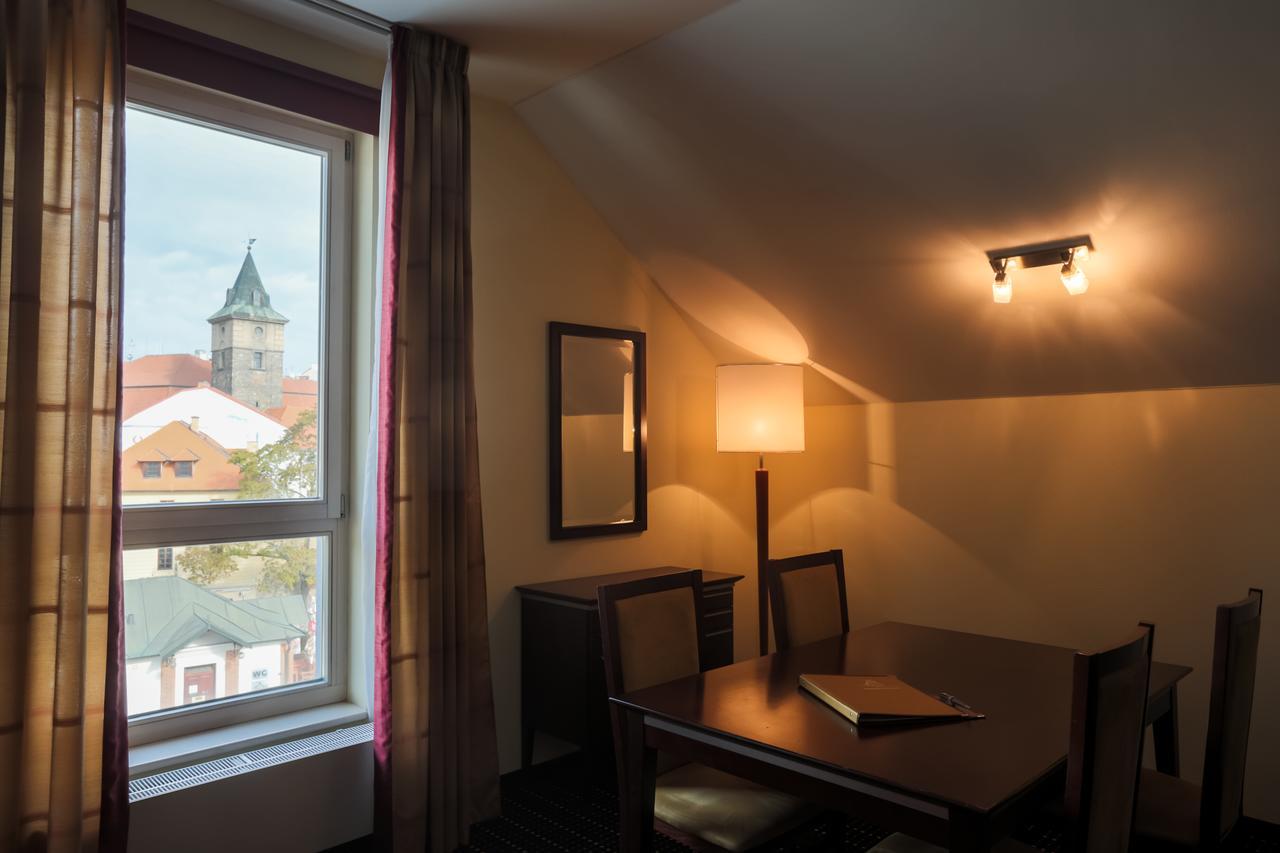U Zvonu Hotel Пилзен Екстериор снимка